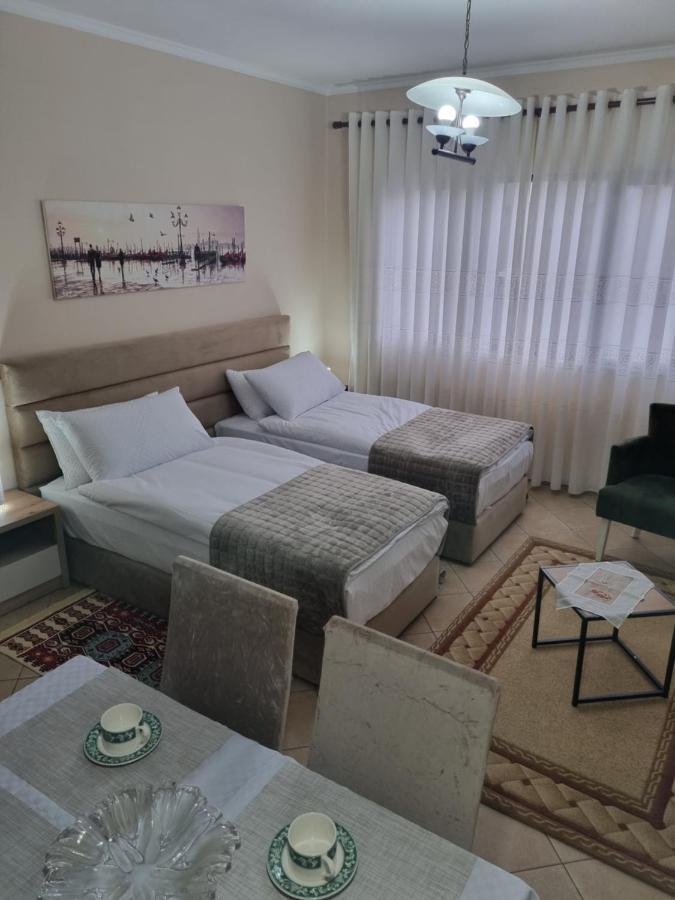 Ciak Apartment Tirana Buitenkant foto